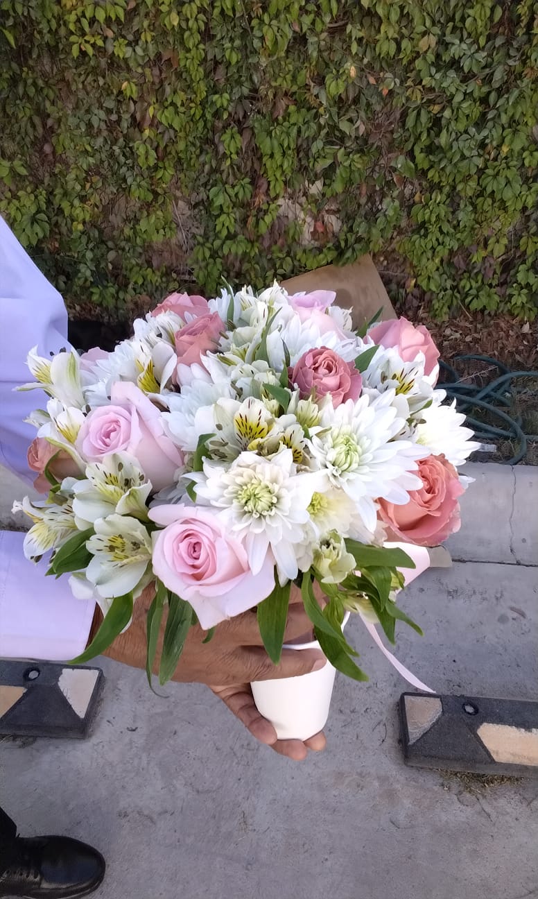 Ramo de Novia Nupcial Rosas Pastel